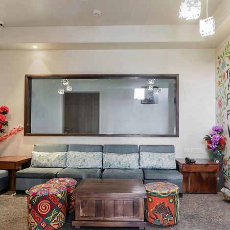 Fleur Hotel Dźajpur Zewnętrze zdjęcie