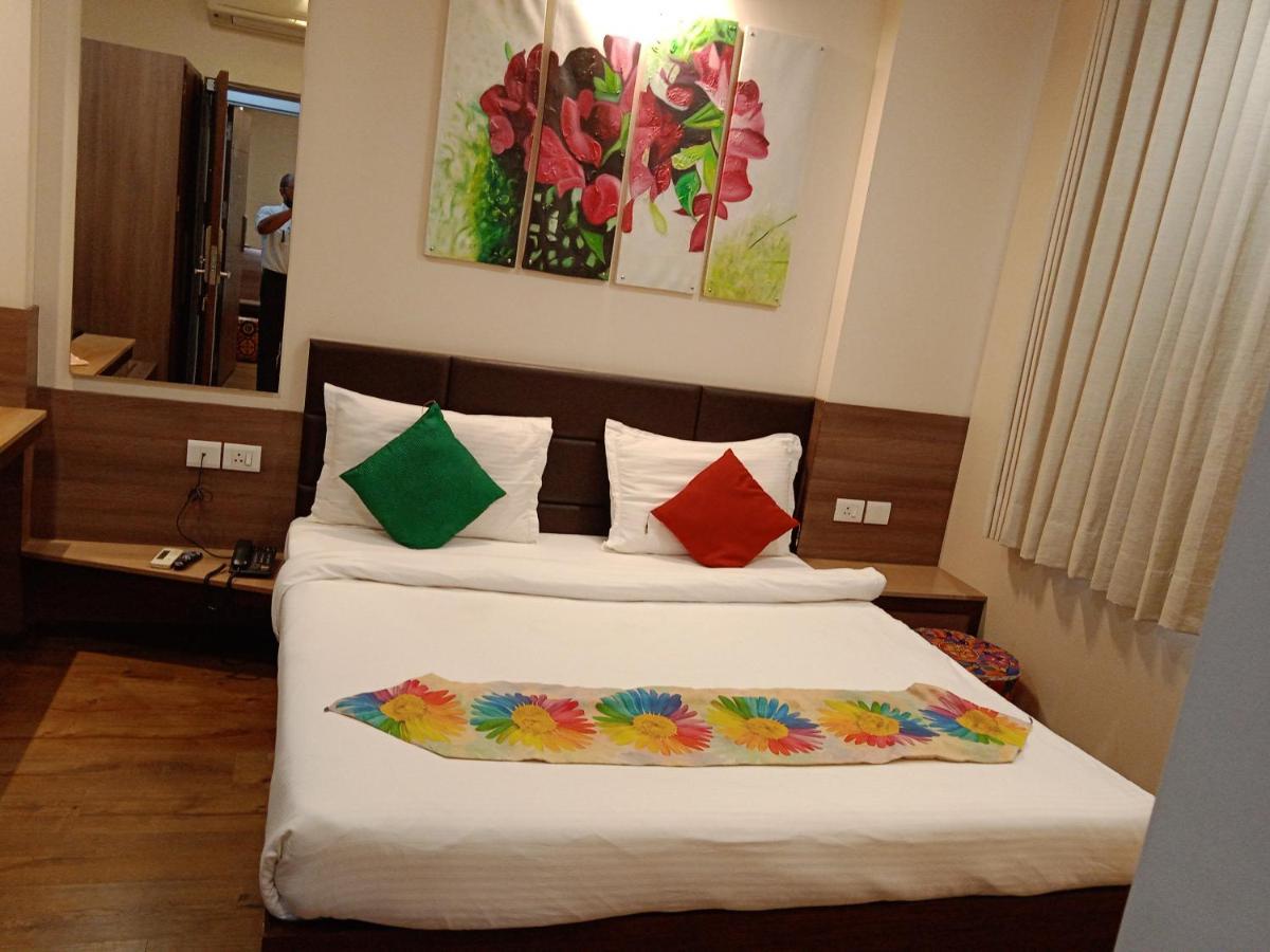 Fleur Hotel Dźajpur Zewnętrze zdjęcie
