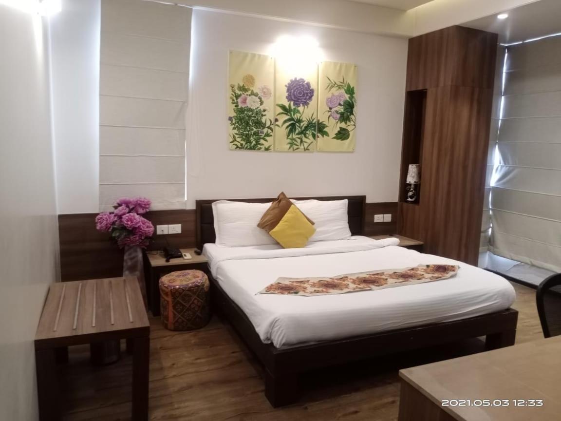 Fleur Hotel Dźajpur Zewnętrze zdjęcie