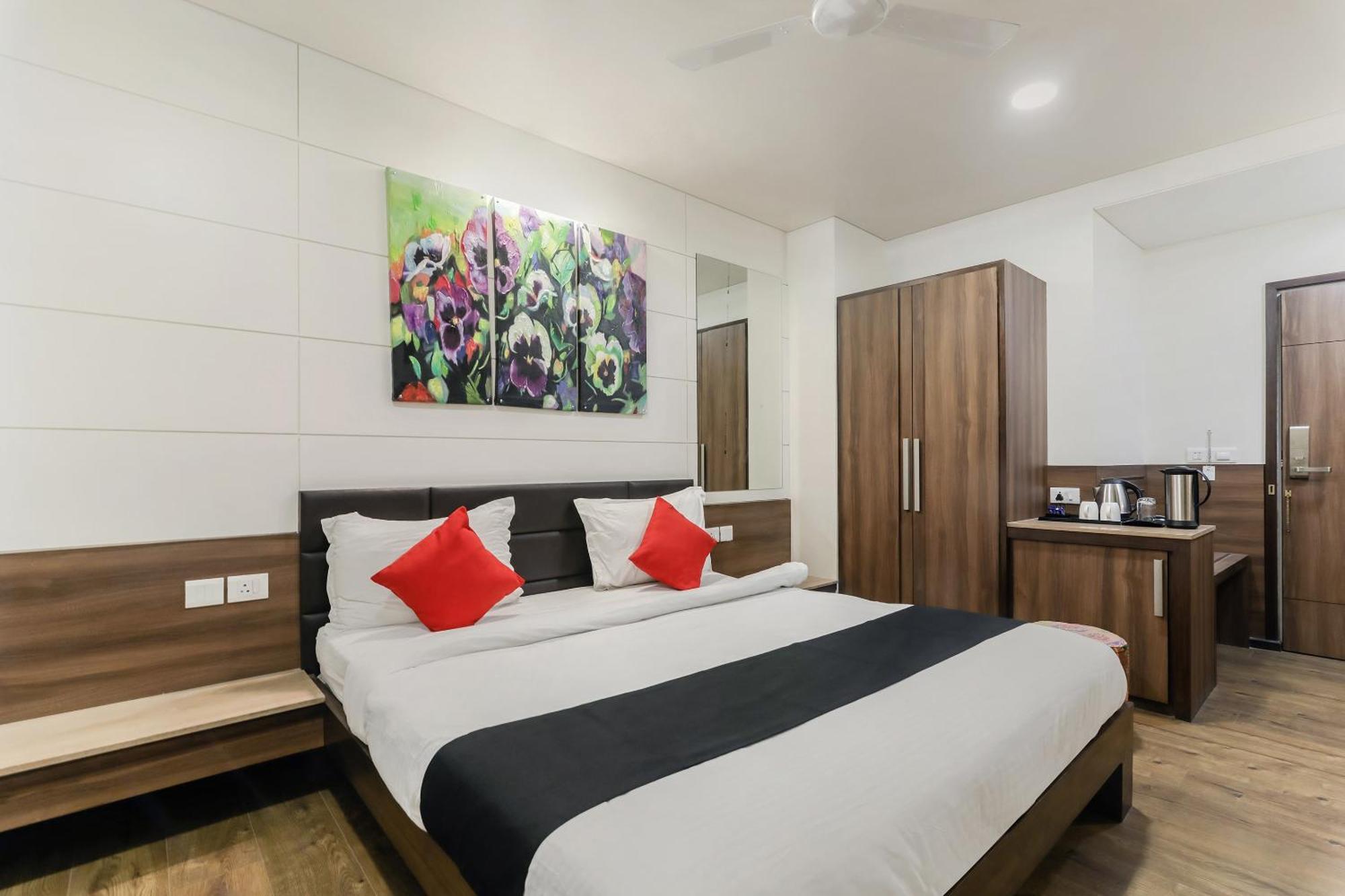 Fleur Hotel Dźajpur Zewnętrze zdjęcie
